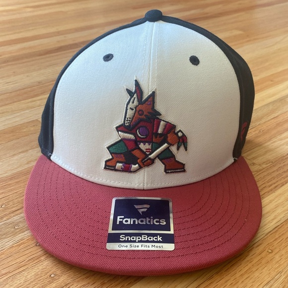 NBW Arizona Coyotes Fanatics SnapBack - Picture 1 of 3